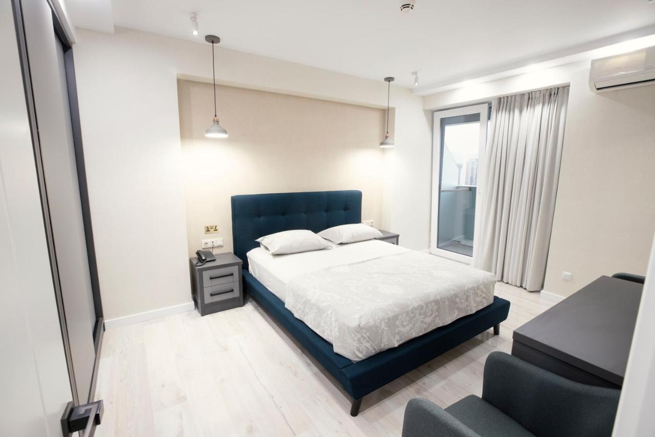 Gq Apartments On First Line Batoumi Extérieur photo
