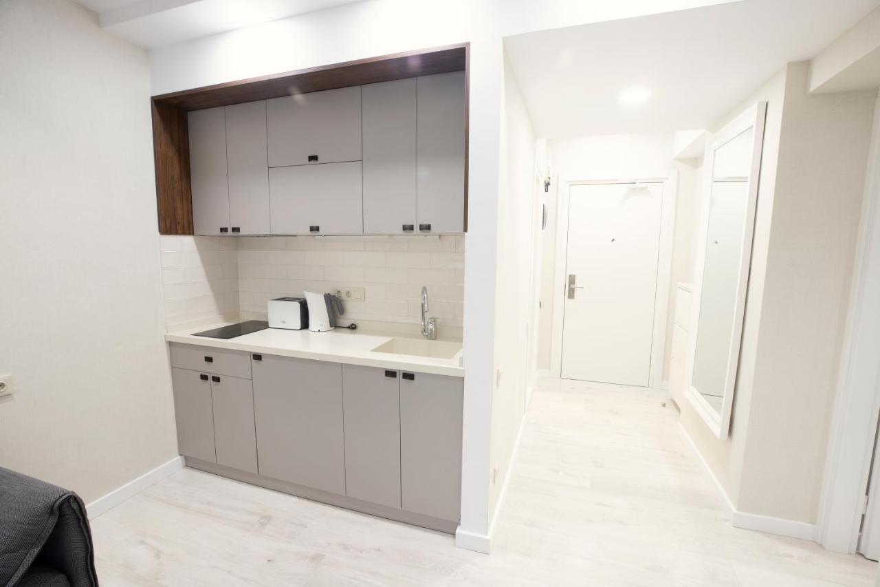 Gq Apartments On First Line Batoumi Extérieur photo