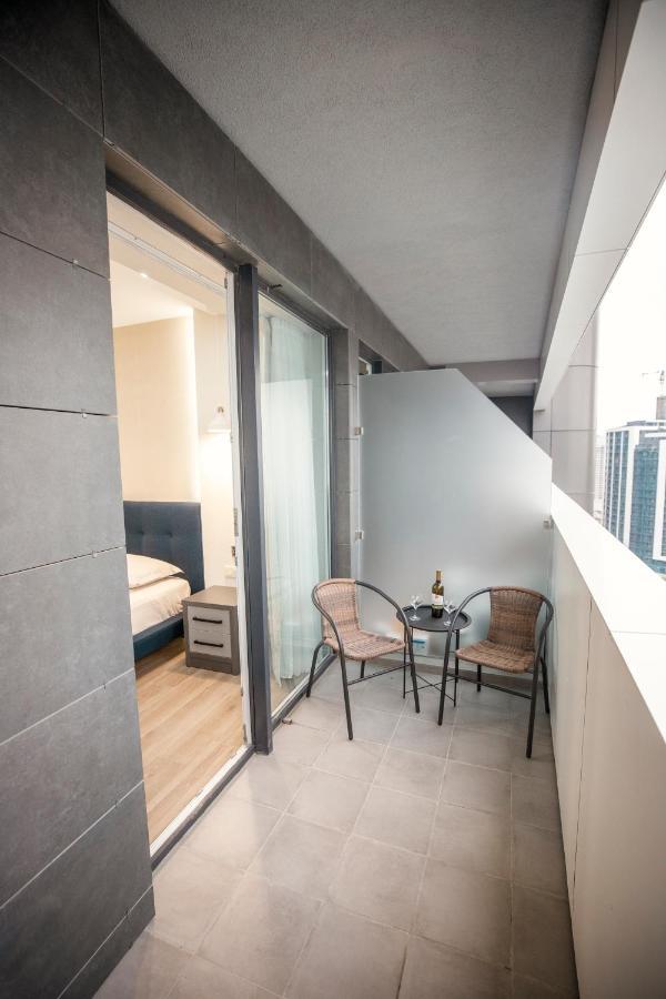 Gq Apartments On First Line Batoumi Extérieur photo