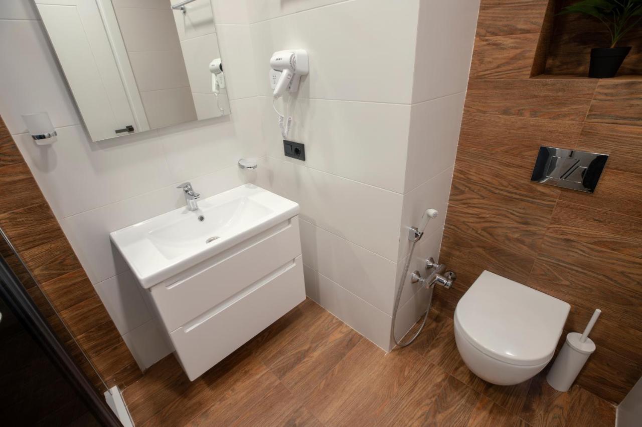 Gq Apartments On First Line Batoumi Extérieur photo
