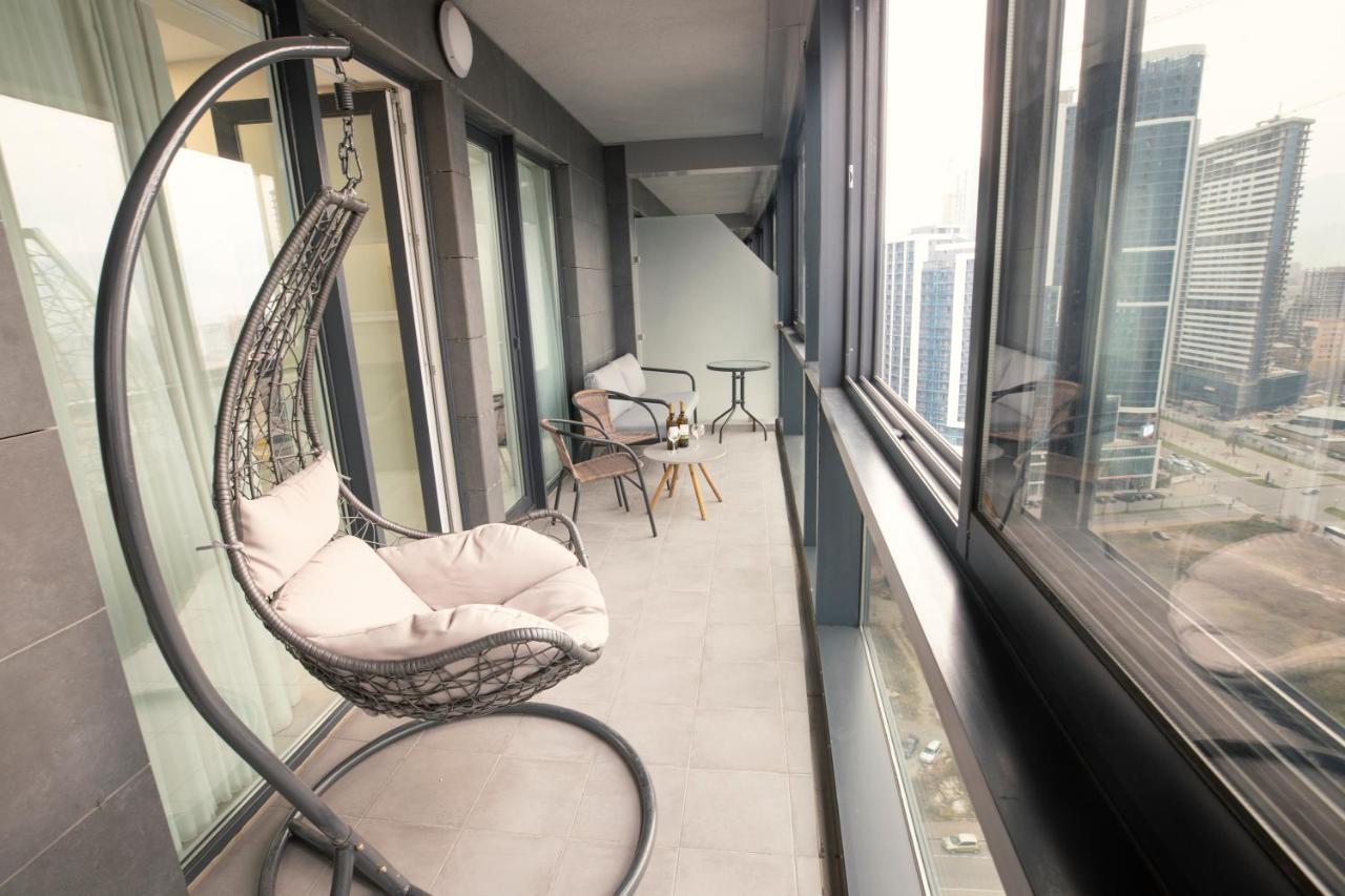 Gq Apartments On First Line Batoumi Extérieur photo
